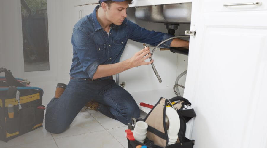 Local expert plumbing services in Parker City, IN